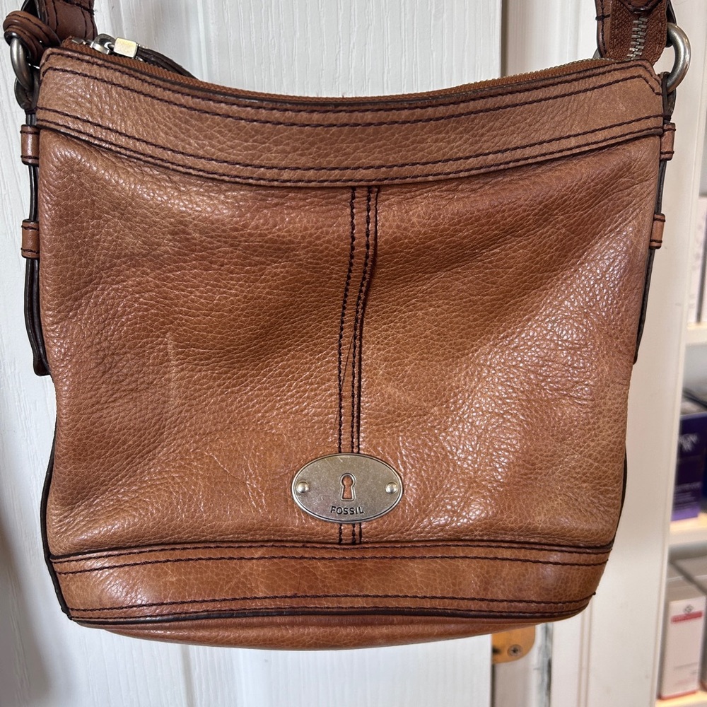 Vintage Fossil Leather Shoulder/Crossbody Bag